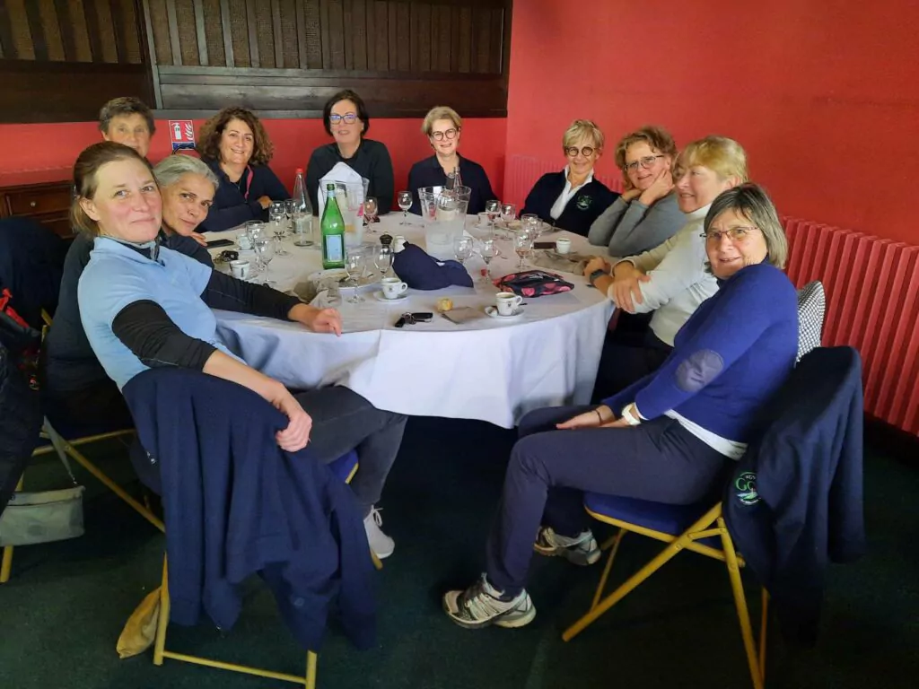 ÉQUIPE FÉMININE GOLF DE ST SÉBASTIEN SUR LOIRE